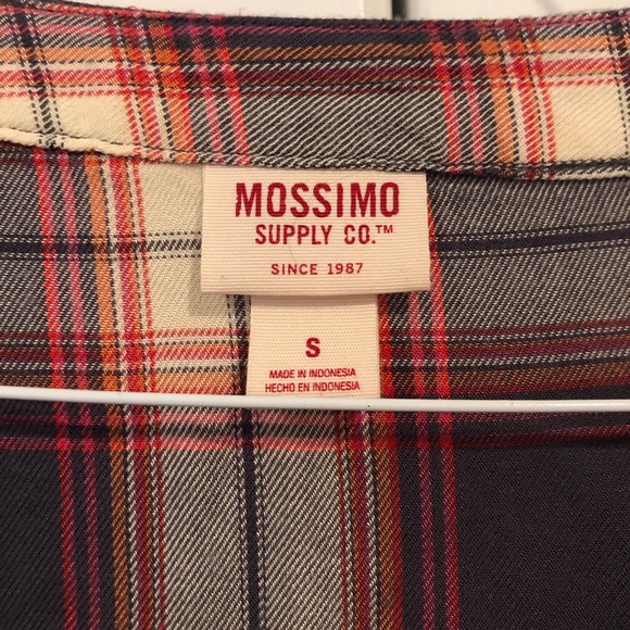 🍓Ruffled plaid top🍓 - Picture 10 of 14